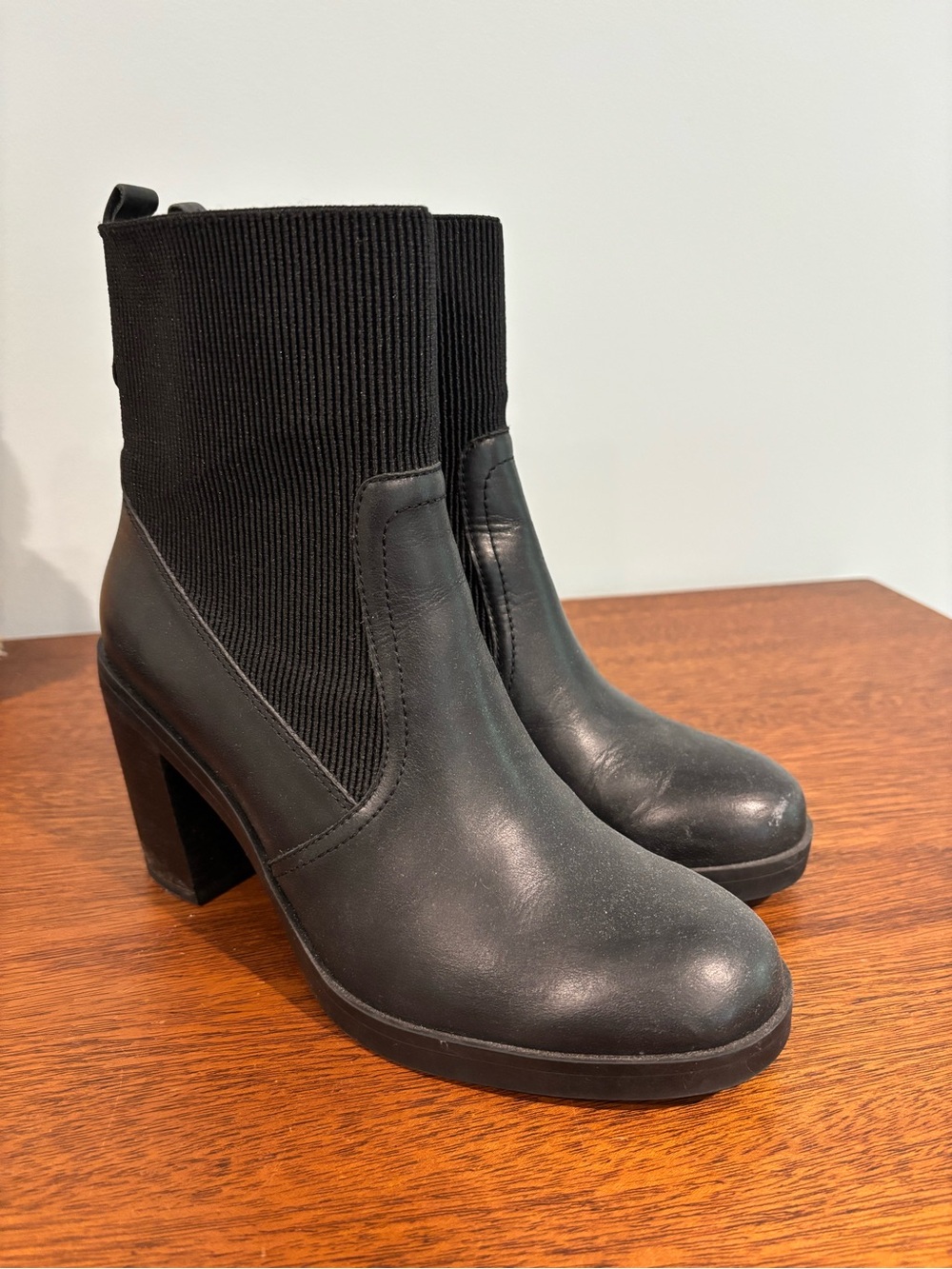 Black Ribbed Shaft Block Heel Ankle Boots